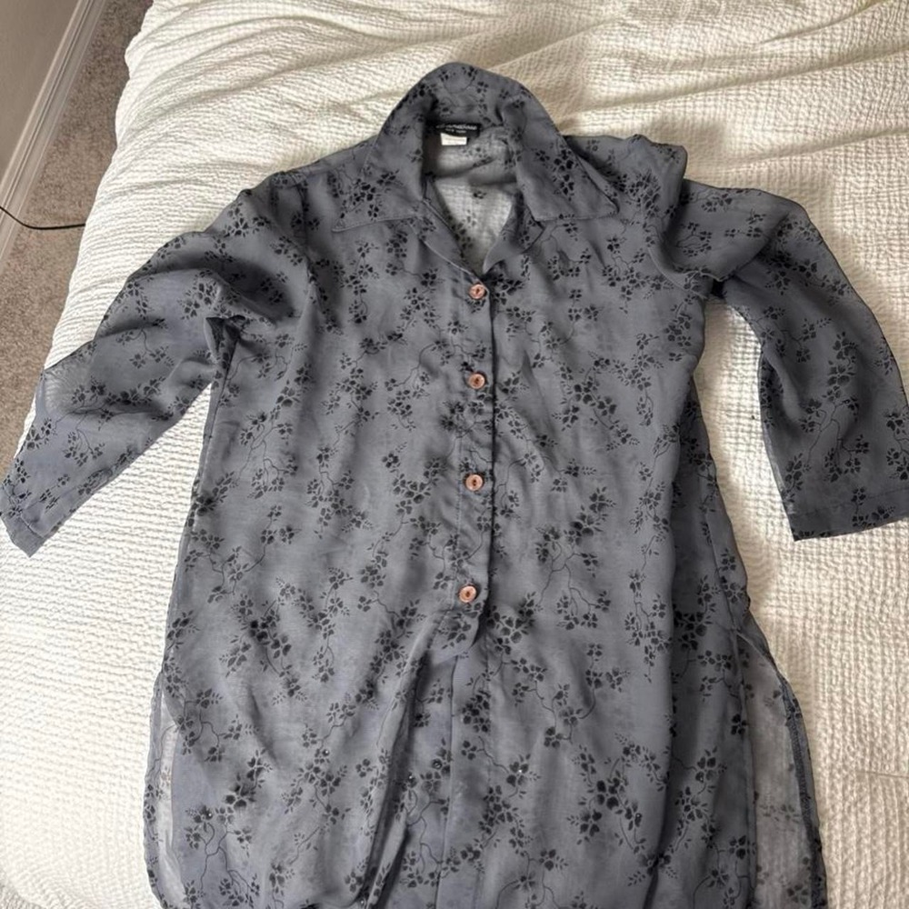 Caribou New York Womens Med Button Down Shirt